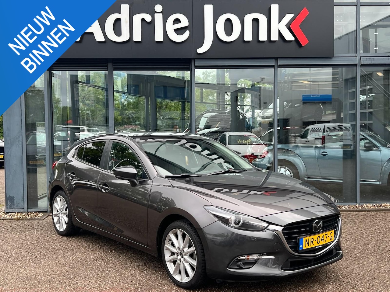 Mazda 3 - 2.0 SkyActiv-G 120 GT-M | LEDER | CAMERA | BOSE AUDIO | NAVIGATIE | NED AUTO | DEALER ONDE - AutoWereld.nl