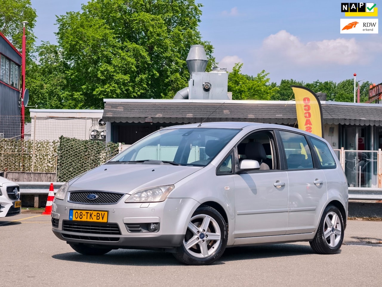 Ford Focus C-Max - 1.8-16V Futura / AUTOMAAT BAK MAAKT GELUID BIJ ACHTERUITRIJDEN !! / - AutoWereld.nl
