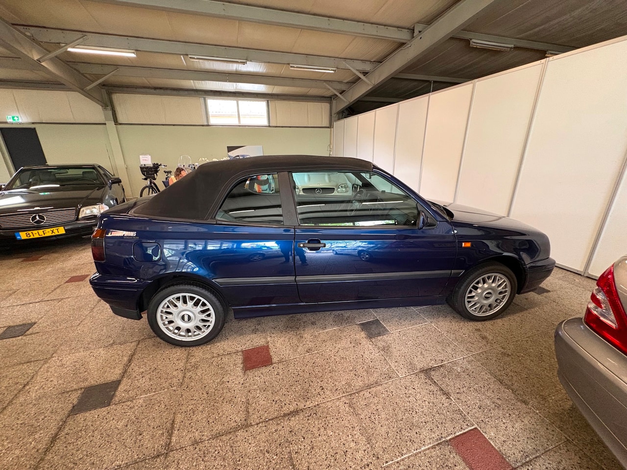 Volkswagen Golf Cabriolet - 1.8 rolling stones collection - AutoWereld.nl