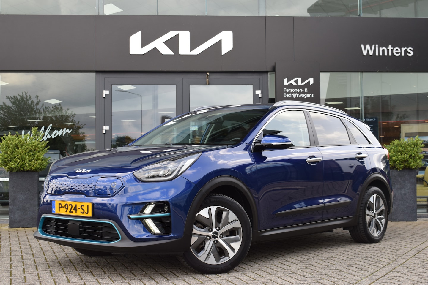 Kia e-Niro - ExecutiveLine 64 kWh | Stoelventilatie | Kantel-/ Schuifdak | Memory | Dodehoek Detectie | - AutoWereld.nl