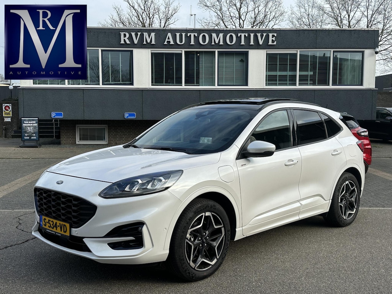 Ford Kuga - 2.5 PHEV ST-Line X MOET NAAR FORD DEALER momenteel even offline houden! | ST-Line X|Plug-I - AutoWereld.nl