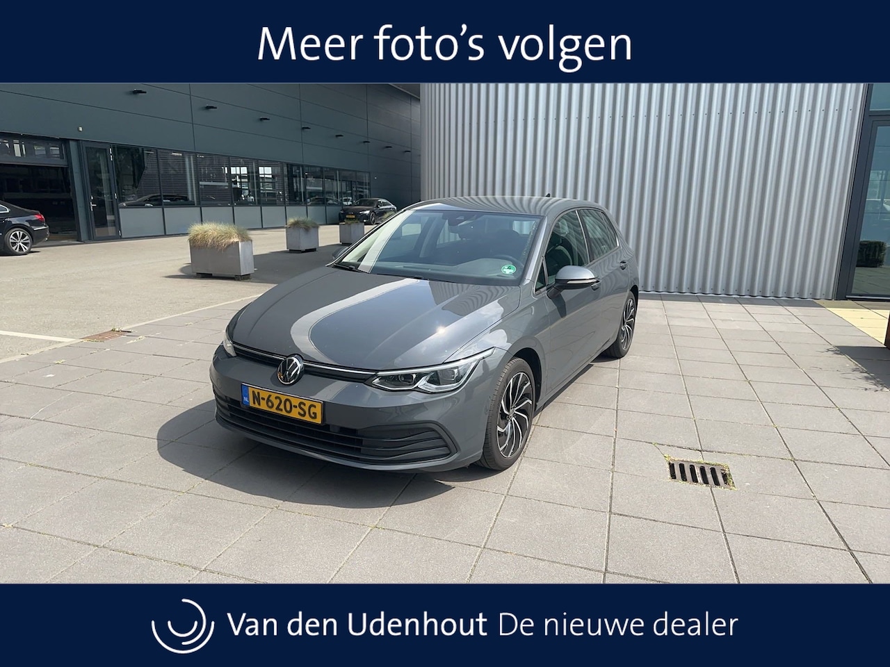 Volkswagen Golf - 1.0 eTSI 110pk Life Business DSG / Keyless / IQ Light / Camera / Trekhaak - AutoWereld.nl