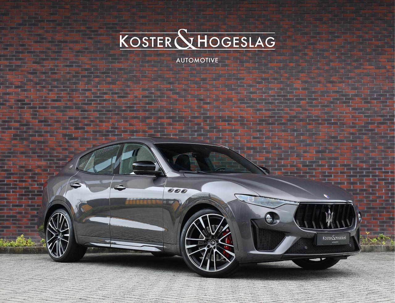 Maserati Levante - 3.8 V8 Trofeo | Pano - 360cam - 1 eig. - AutoWereld.nl