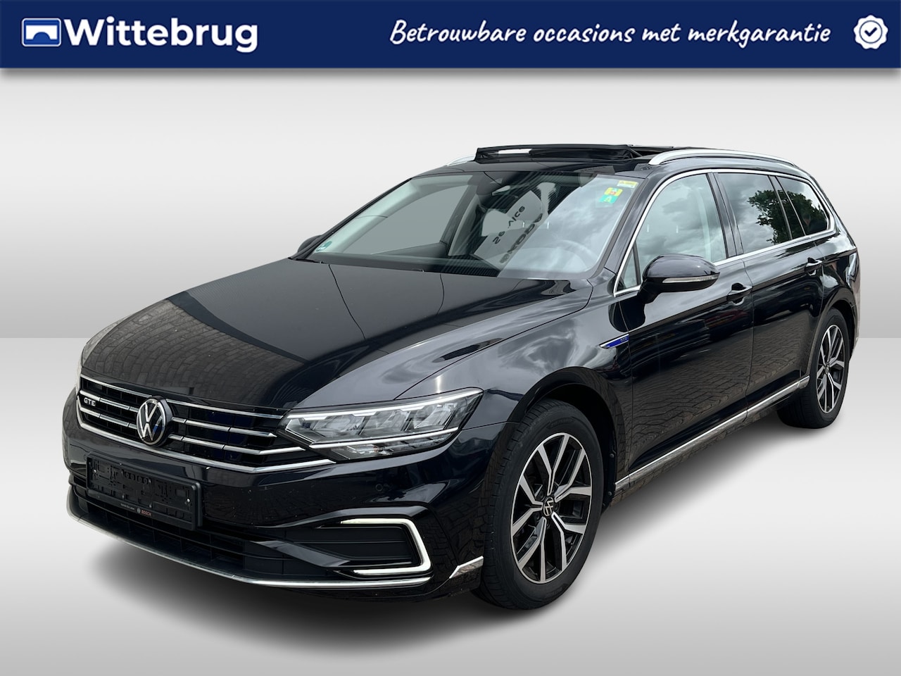 Volkswagen Passat Variant - 1.4 TSI PHEV GTE Business / AUTOMAAT/ TREKHAAK/ PANO/ ALCANTARA/ 218 PK/ CAMERA/ PARK. SEN - AutoWereld.nl