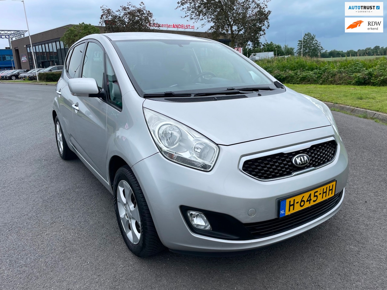Kia Venga - 1.4 CVVT Comfort Pack 1.4 CVVT Comfort Pack, Climate control, Stoelvrw, Pdc, Elektr ramen, Lmv, Keyless, Bluetoo - AutoWereld.nl