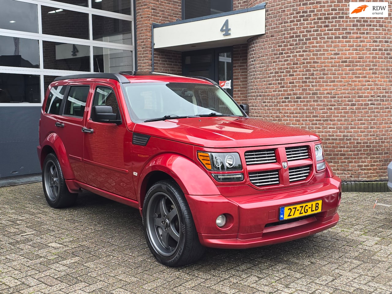 Dodge Nitro - 4.0 V6 R/T LPG | Dakraam |Leer | - AutoWereld.nl