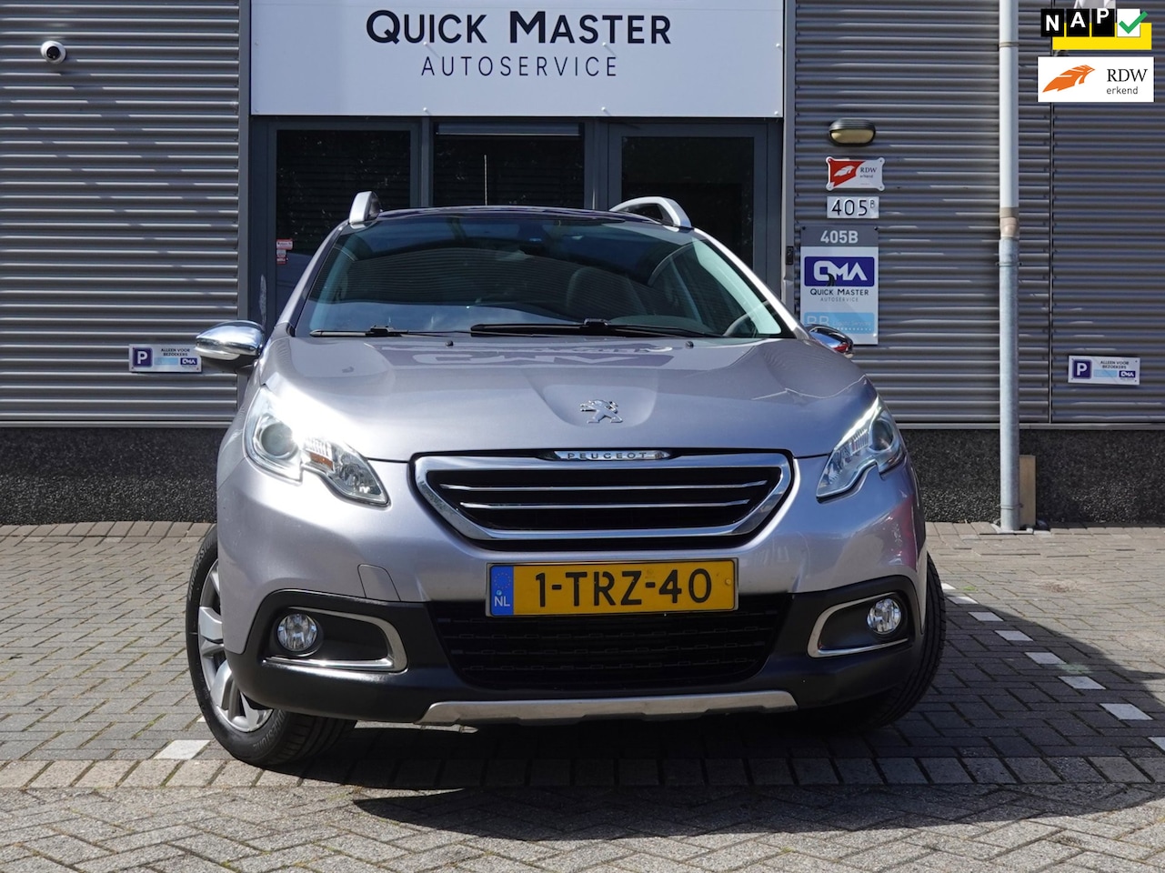 Peugeot 2008 - 1.2 VTi Allure Pack Premium Plus 1.2 VTi Allure Pack Premium Plus - AutoWereld.nl