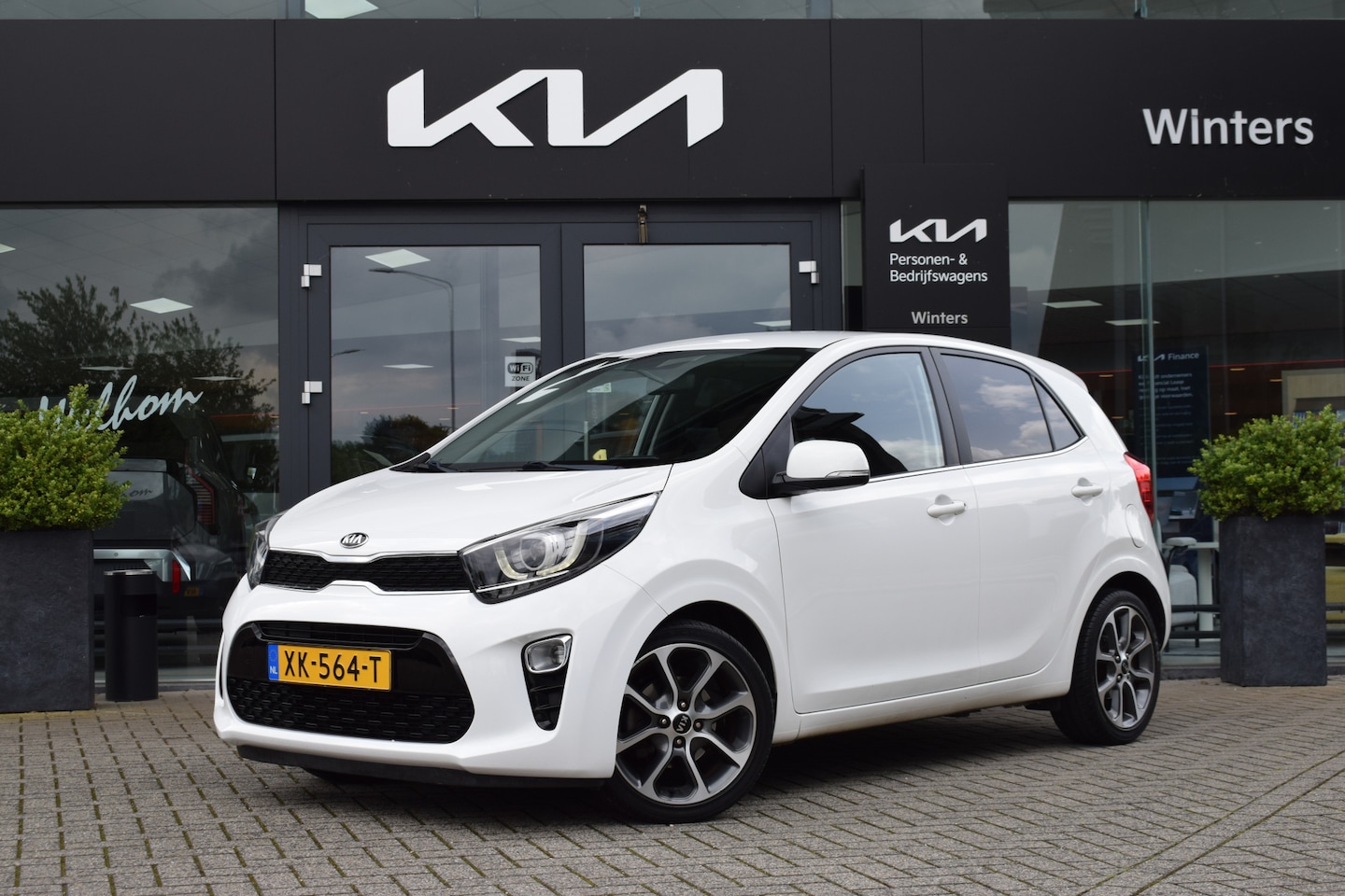 Kia Picanto - 1.0 CVVT Design Edition | Navigatie | Camera | Climate + Cruise Control | Leder | Tot 10 j - AutoWereld.nl