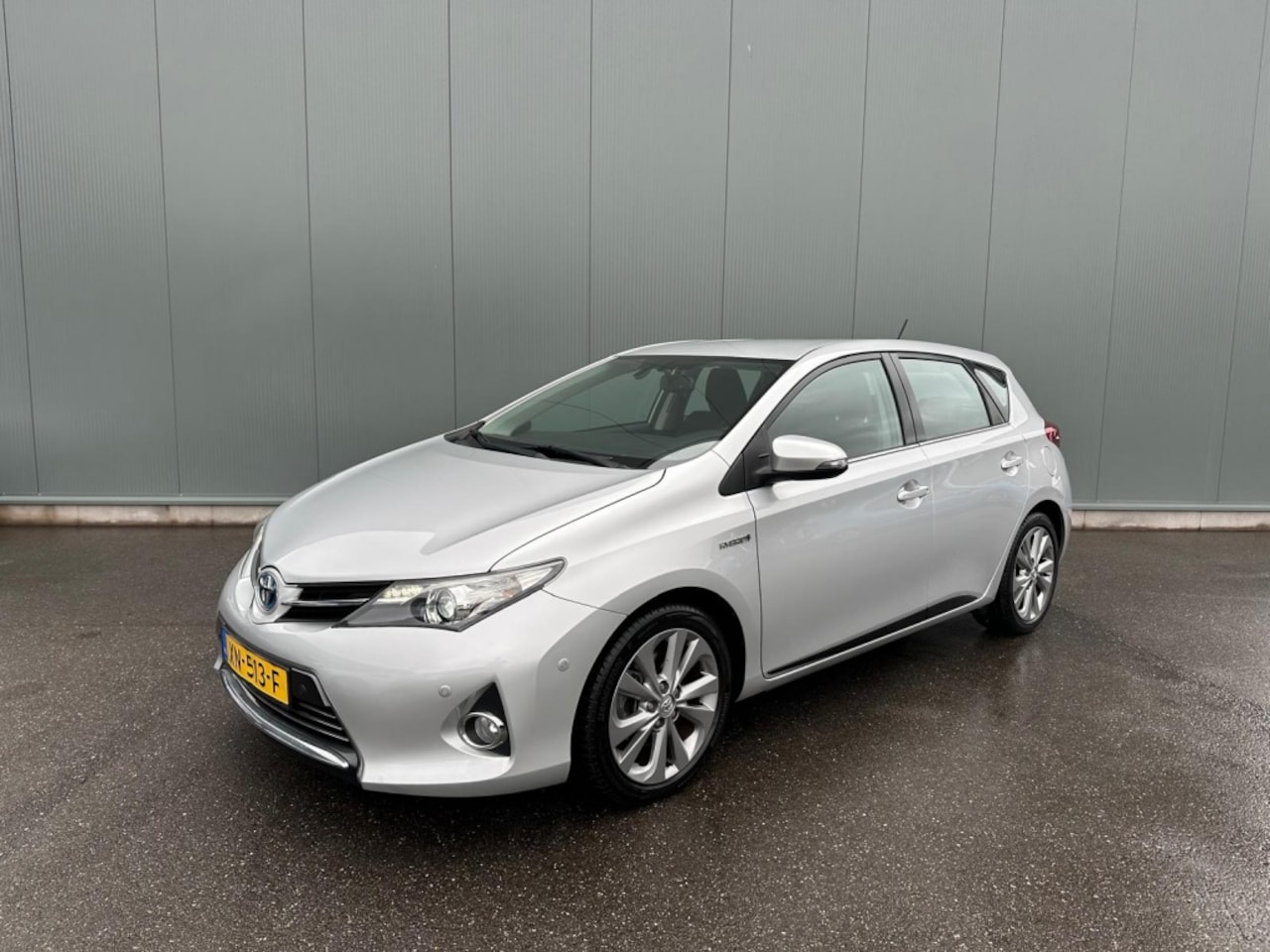 Toyota Auris - 1.8 Hybrid Executive CAMERA | HALF LEDER | ONDERHOUDSBOEKJE ! - AutoWereld.nl