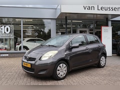 Toyota Yaris - 1.3 VVT-I ASPIRATION TREKHAAK AIRCO EL-RAMEN & SPIEGELS RADIO