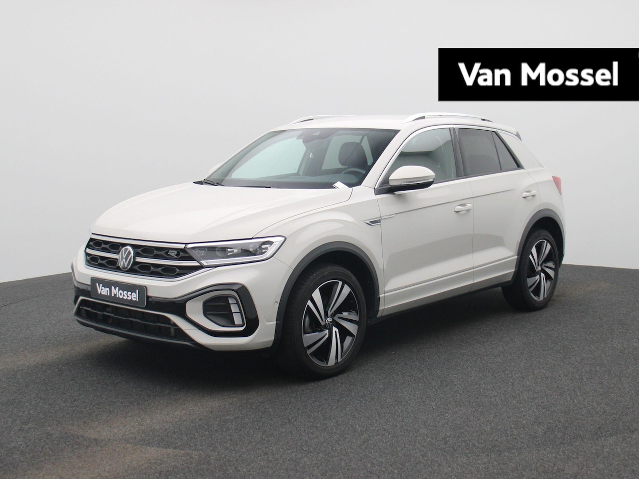 Volkswagen T-Roc - 1.5 TSI R-Line 150 PK| Achterklep Elektrisch | Stoelverwarming | Achteruitrijcamera | Keyl - AutoWereld.nl