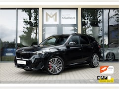 BMW X1 - xDrive30e Aut. 327PK | M Sportpakket Pro | 20" LM Velgen | Head-Up Display | Achteruitrijc