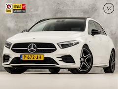 Mercedes-Benz A-klasse - 180 AMG Sport Automaat (SCHUIFDAK, SFEERVERLICHTING, GROOT NAVI, LEDER/ALCANTARA, CAMERA,