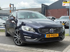 Volvo V60 - 2.4 D6 Twin Engine R-Design | Schuifdak | Lederen bekleding | Trekhaak | 19” LMV |