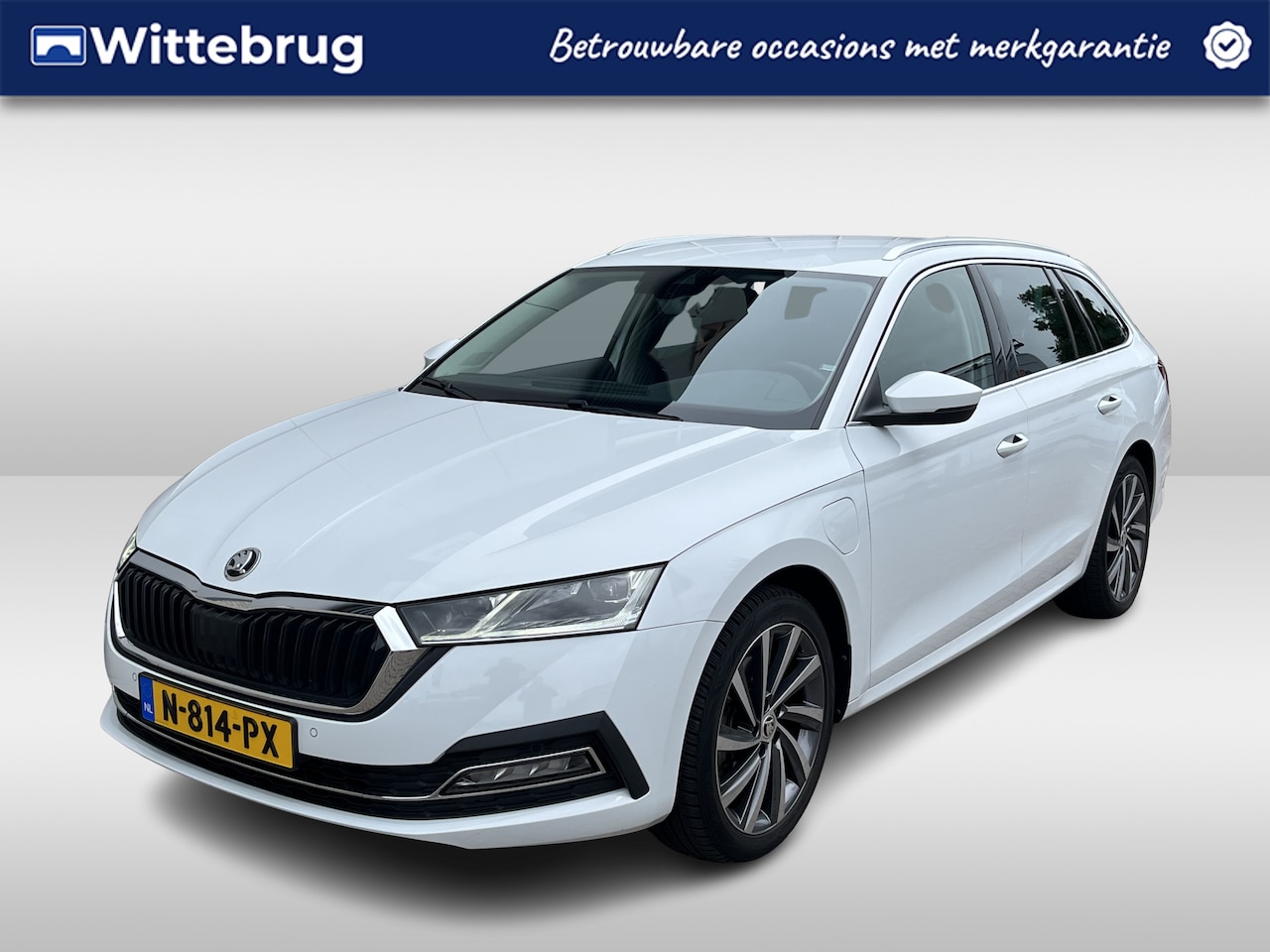 Skoda Octavia Combi - 1.4 TSI iV PHEV Business / AUTOMAAT/ ACC/ PARK.SENSOREN V+A/ CAMERA/ STOELVERWARMING/ KEYL - AutoWereld.nl