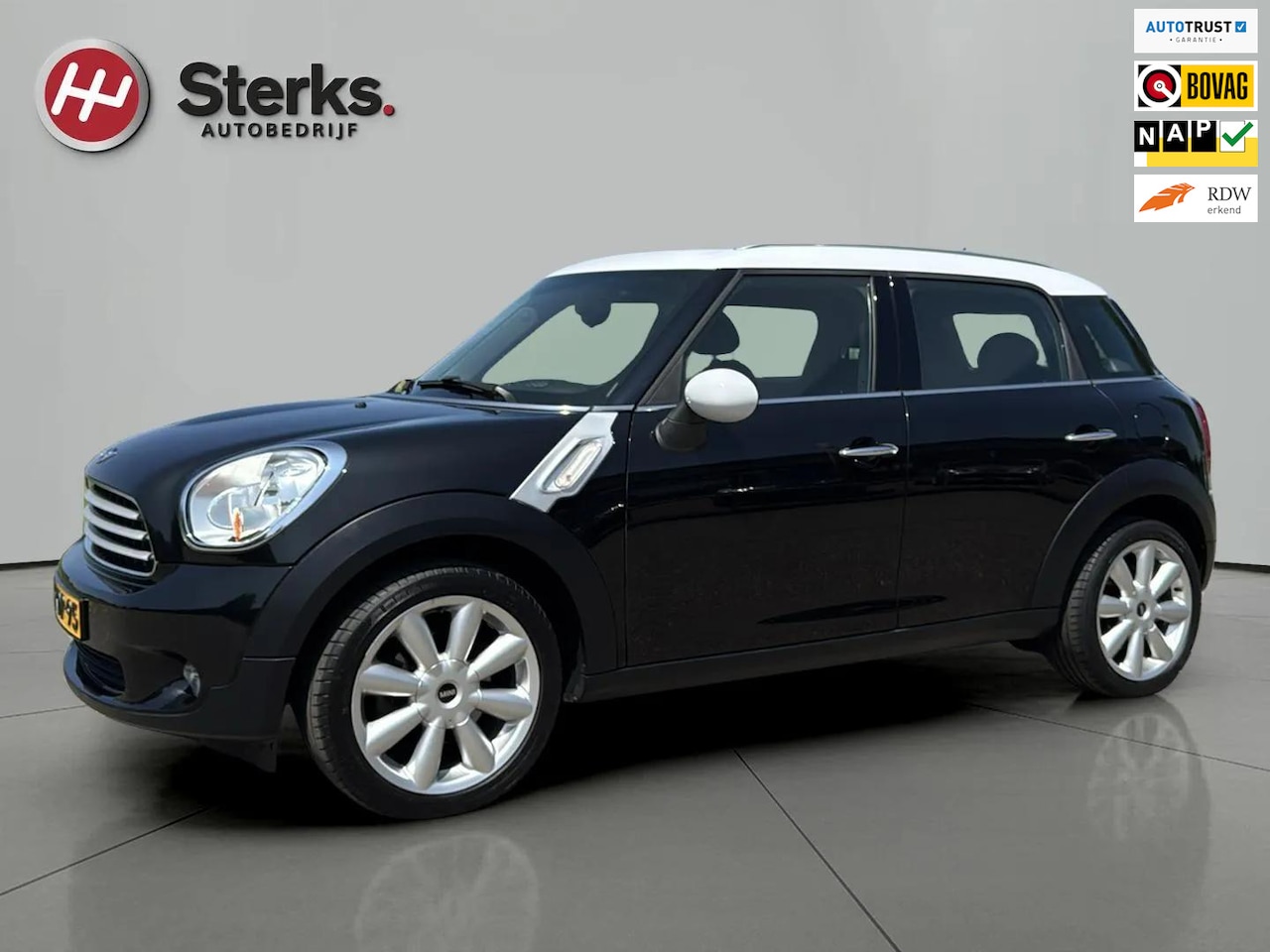 MINI Countryman - Mini 1.6 Cooper Business Line NAVI PDC 18"LM VELGEN ZEER MOOI NL AUTO !! - AutoWereld.nl