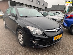 Hyundai i30 - 1.4i i-Motion KOOPJE € 3450.- 2011 5 drs. 1 JR. APK