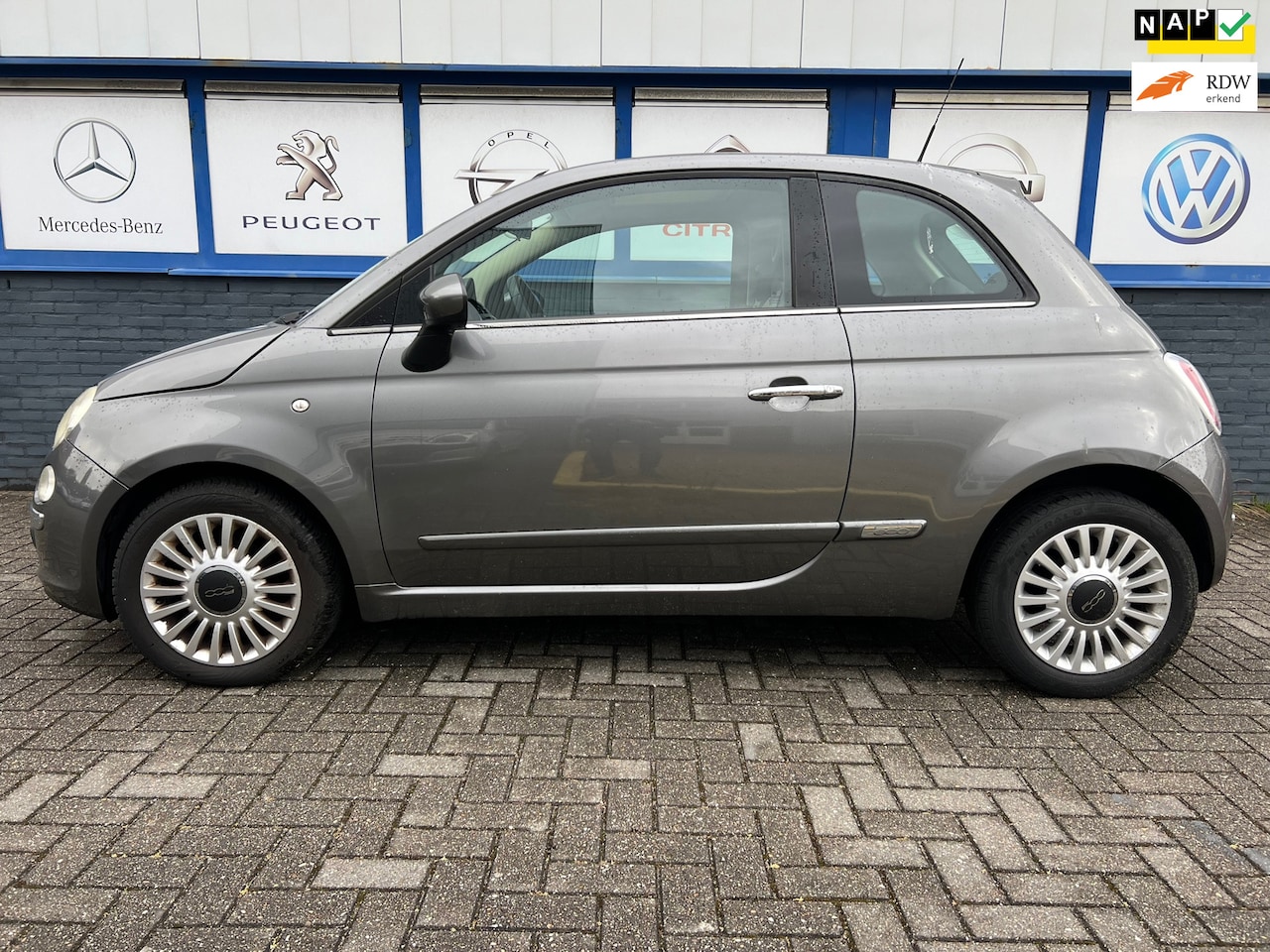 Fiat 500 - 1.2 Lounge AUTOMAAT 2010 4750eu - AutoWereld.nl