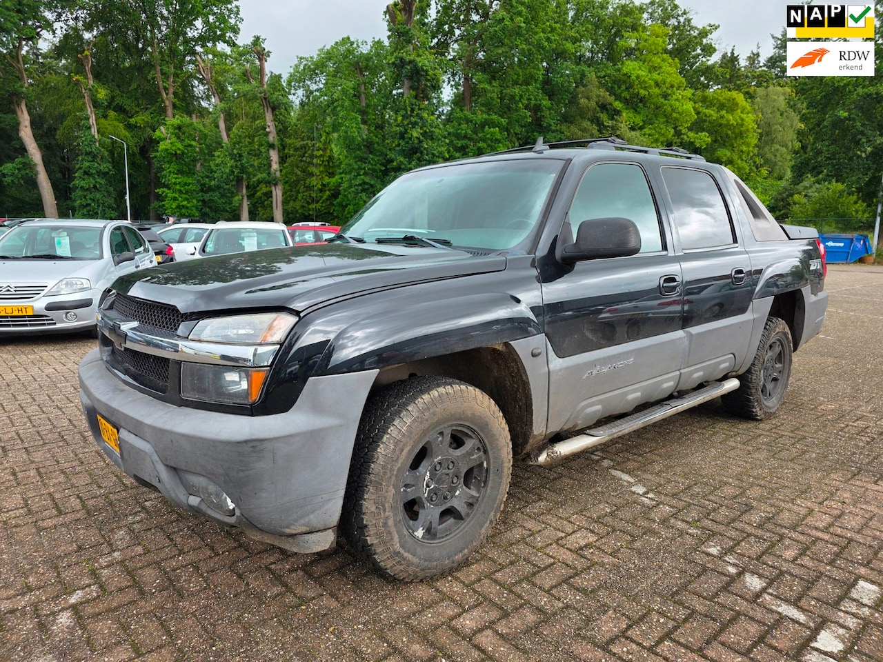 Chevrolet Avalanche - USA 5.3 4WD 1500 (opknapper) - AutoWereld.nl
