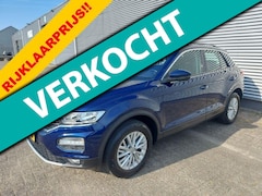 Volkswagen T-Roc - 1.5 TSI Style Automaat, trekhaak, applecarplay/android/nav, airco, cruisecontrol, stoel/st