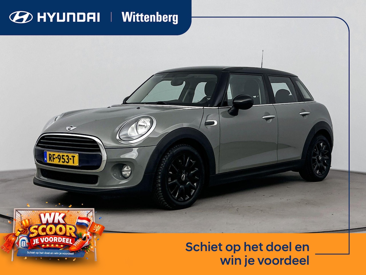MINI 5-Deurs - 1.5 Cooper Business | Navigatie | Sportstoelen | Two tone | Cruise control | Lm-wielen | - AutoWereld.nl