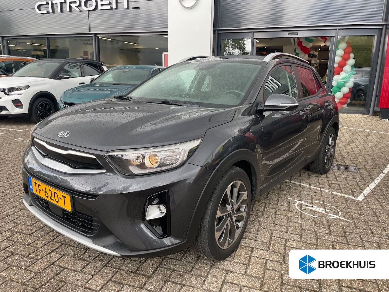 Kia Stonic - 1.0 T-GDi DynamicLine | Afn. Trekhaak | Navigatie | Achteruitrijcamera | Airco | Cruise Co - AutoWereld.nl