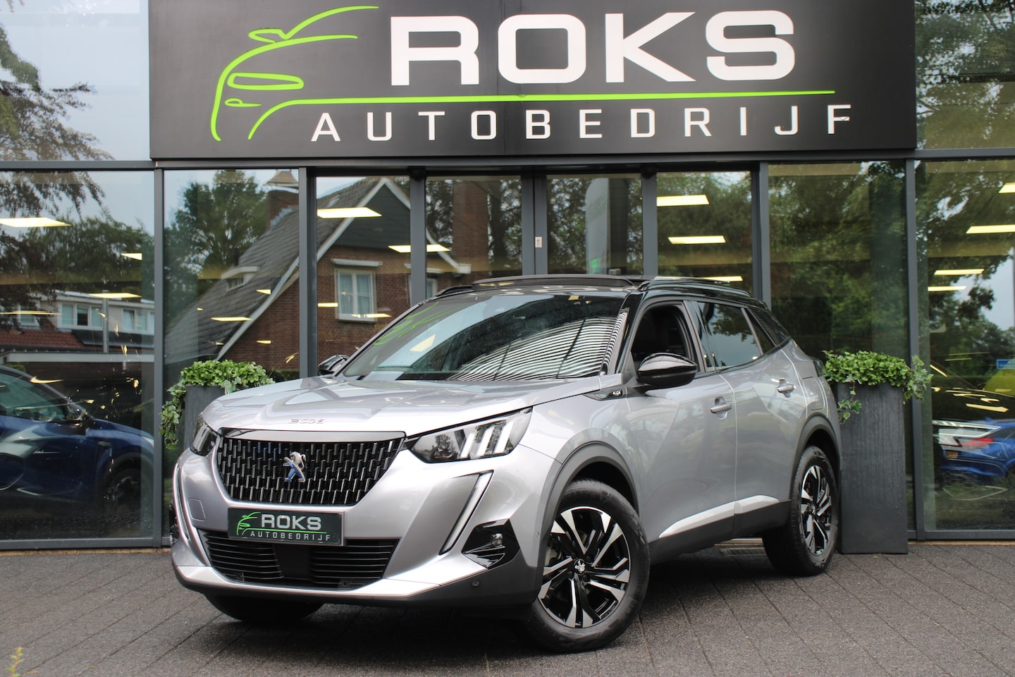 Peugeot 2008 - 1.2 PureTech GT Panoramadak - AutoWereld.nl
