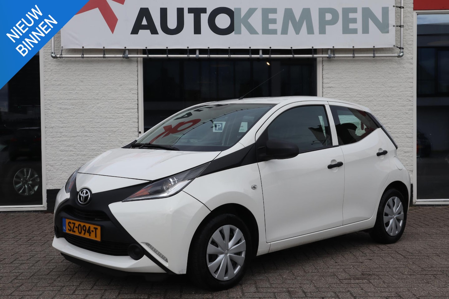 Toyota Aygo - 1.0 VVT-I X-FUN AIRCO|1E EIGENARESSE|5 DEURS|20.000 KM - AutoWereld.nl