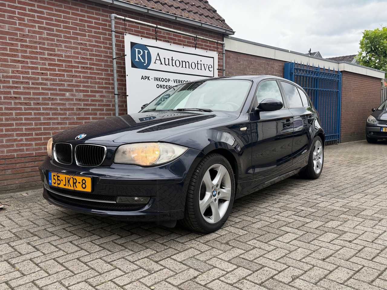 BMW 1-serie - 1ER REIHE 118i Business Line APK/NAP/CLIMA - AutoWereld.nl