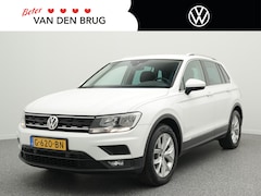 Volkswagen Tiguan - 1.5 TSI Comfortline Business | Trekhaak | Navigatie | 18 inch | Climate control | Ned. Aut