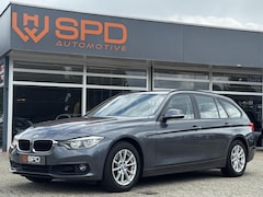 BMW 3-serie Touring - 318i High Executive|LED|Trekhaak|Automaa