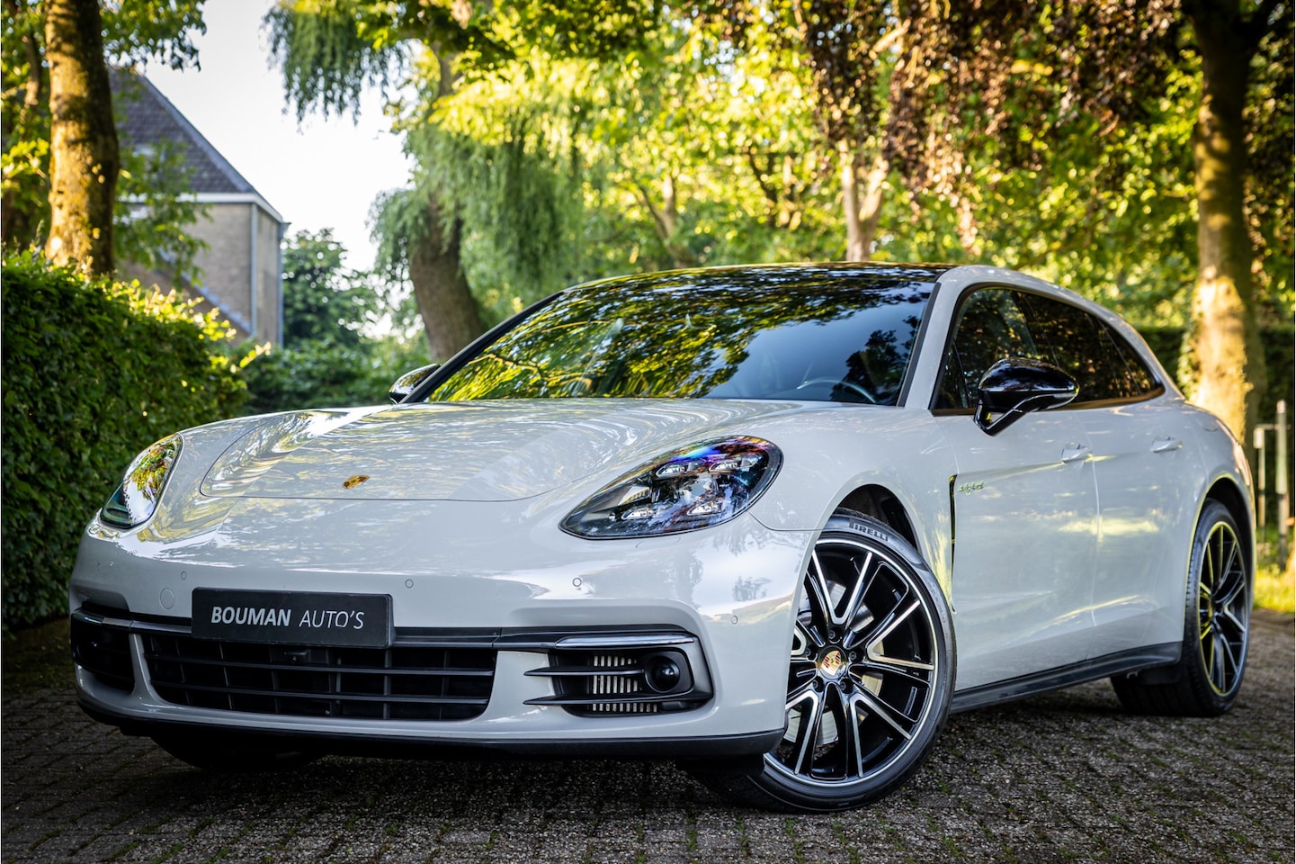 Porsche Panamera Sport Turismo - 2.9 4 E-Hybrid 10 Years Edition Krijt Stoelventilatie 21" Achterasbesturing Soft Close Pan - AutoWereld.nl