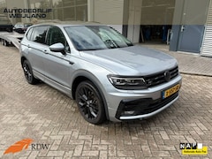 Volkswagen Tiguan Allspace - 2.0 TSI 4Motion Highline Business R 7p. 190PK I R-Line I Virtual I 20" I Winterpakket I 24