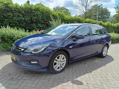 Opel Astra Sports Tourer - 1.6 CDTI Business+