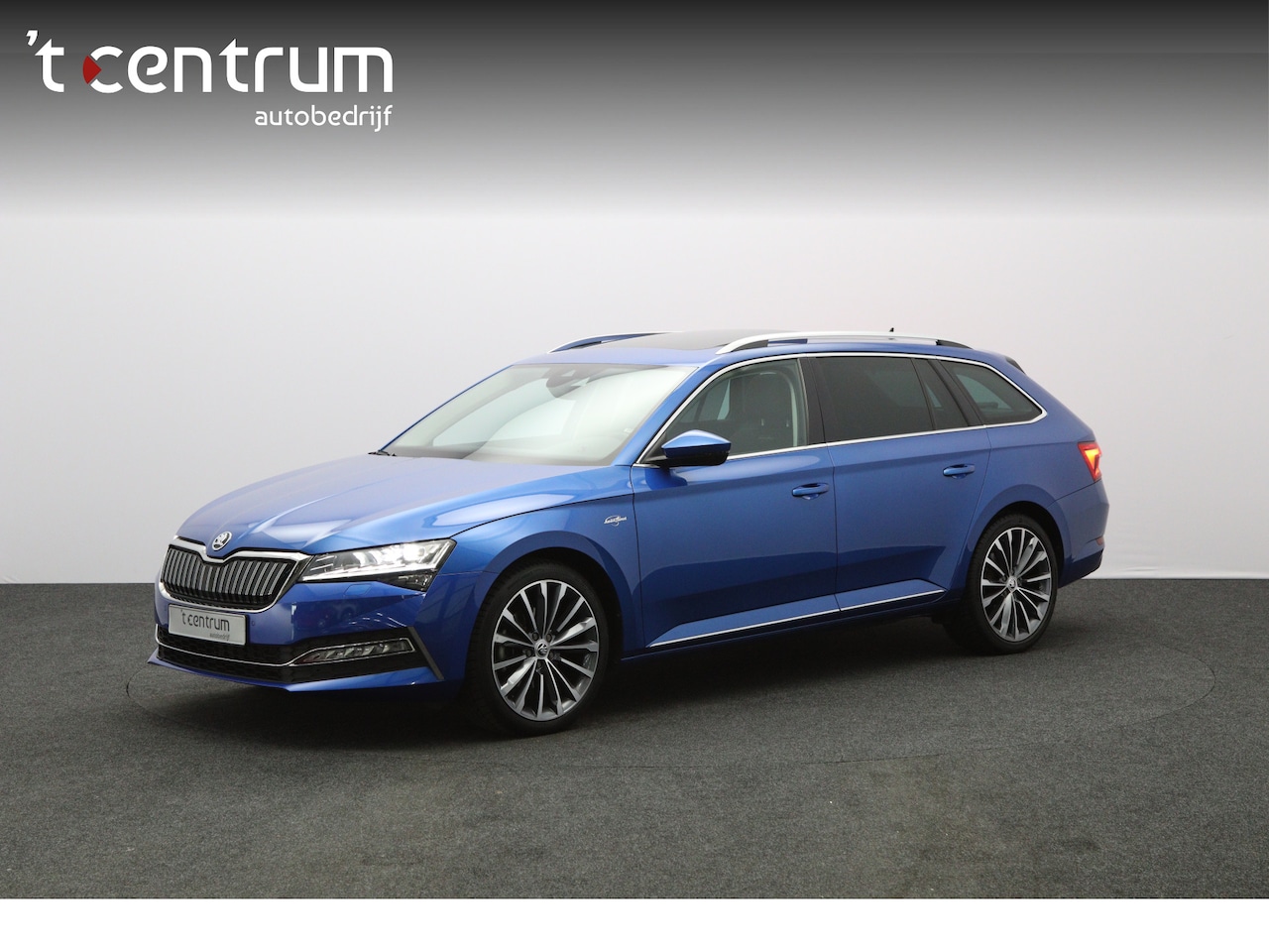 Skoda Superb Combi - 1.4 TSI iV 218 PK Laurent & Klement PHEV, Trekhaak, Panoramadak, Canton-Sound, Adap. Cruis - AutoWereld.nl