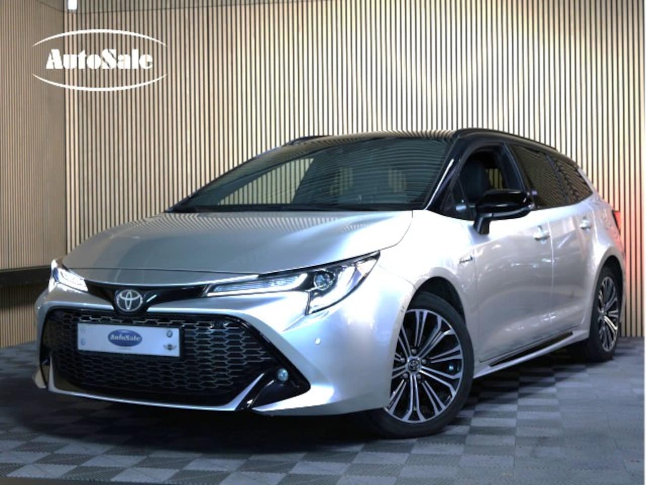 Toyota Corolla Touring Sports - 2.0 Hybrid Business GR-Sport AVM NAVI CARPLAY CAMERA LANE '22 - AutoWereld.nl