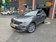 Volkswagen T-Roc - 1.5 TSI Sport, Pano dak, trekhaak, Navi, 1 jaar garantie