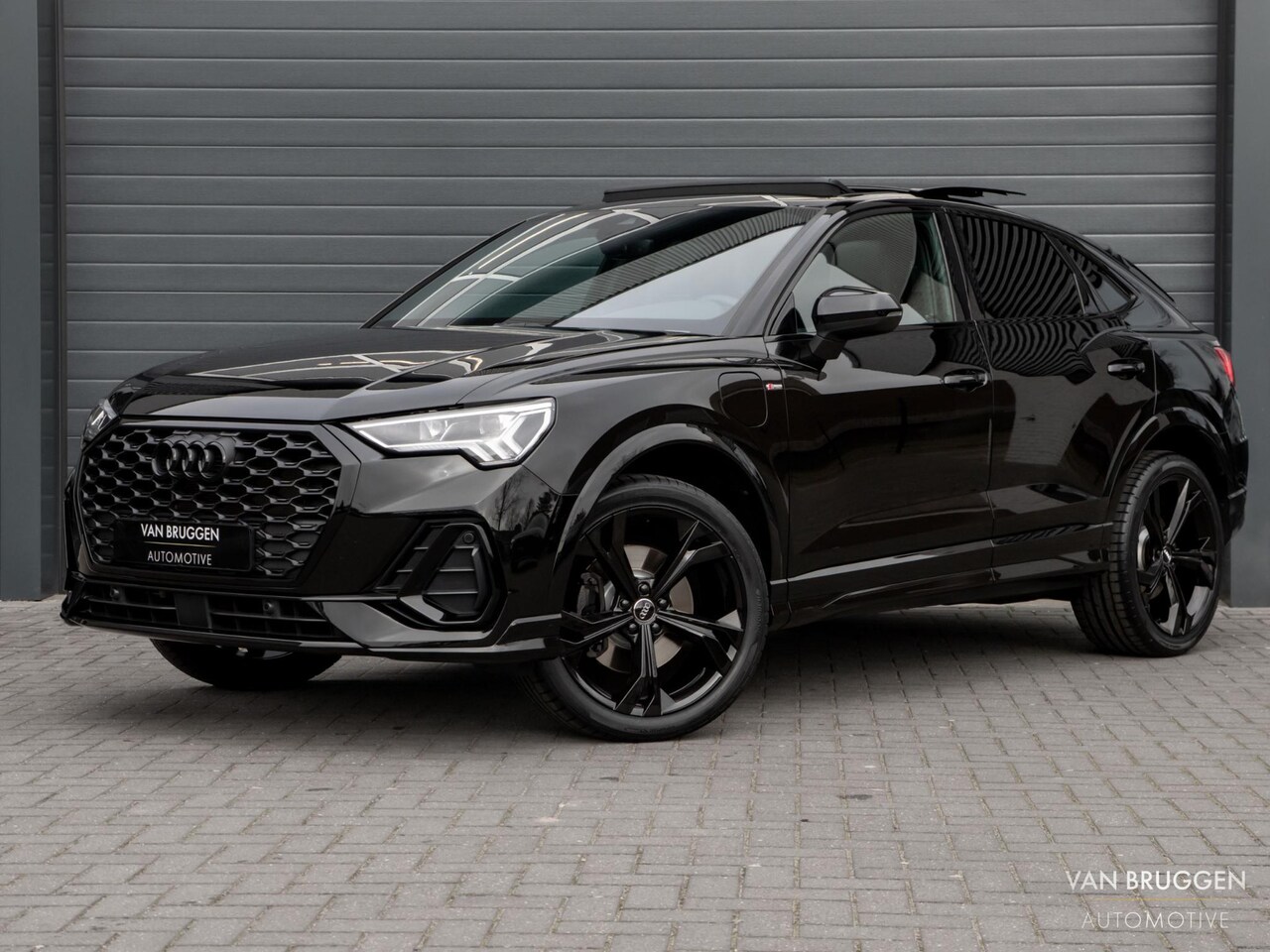 Audi Q3 Sportback - 45 TFSI e S-Line Pano Sfeer Leer Camera 20" BTW - AutoWereld.nl