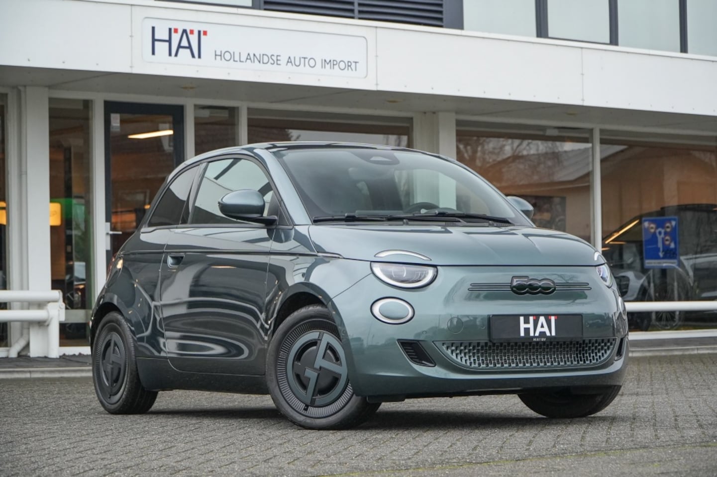 Fiat 500 - Giorgio Armani Edition 42 KW I Pano I ACC I Nw. prijs 42300,- - AutoWereld.nl