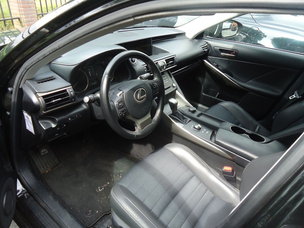 Lexus IS - 300h Hybrid Business Line FACE LIFT geweldige auto