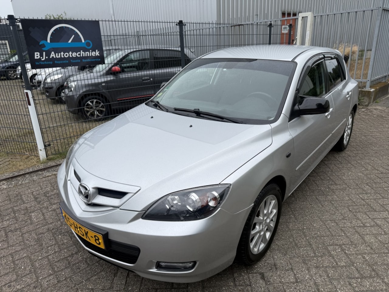 Mazda 3 - 1.6 Active 5drs Airco ecc Apk !! - AutoWereld.nl