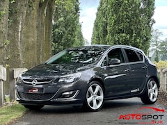 Opel Astra - 1.4 Turbo Business +
