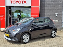 Toyota Aygo X - X-PLAY ACHTERUITRIJCAMERA AIRCO APPLE CARPLAY / ANDROID AUTO