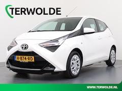 Toyota Aygo - 1.0 VVT-i x-play | Airco | Parkeercamera |