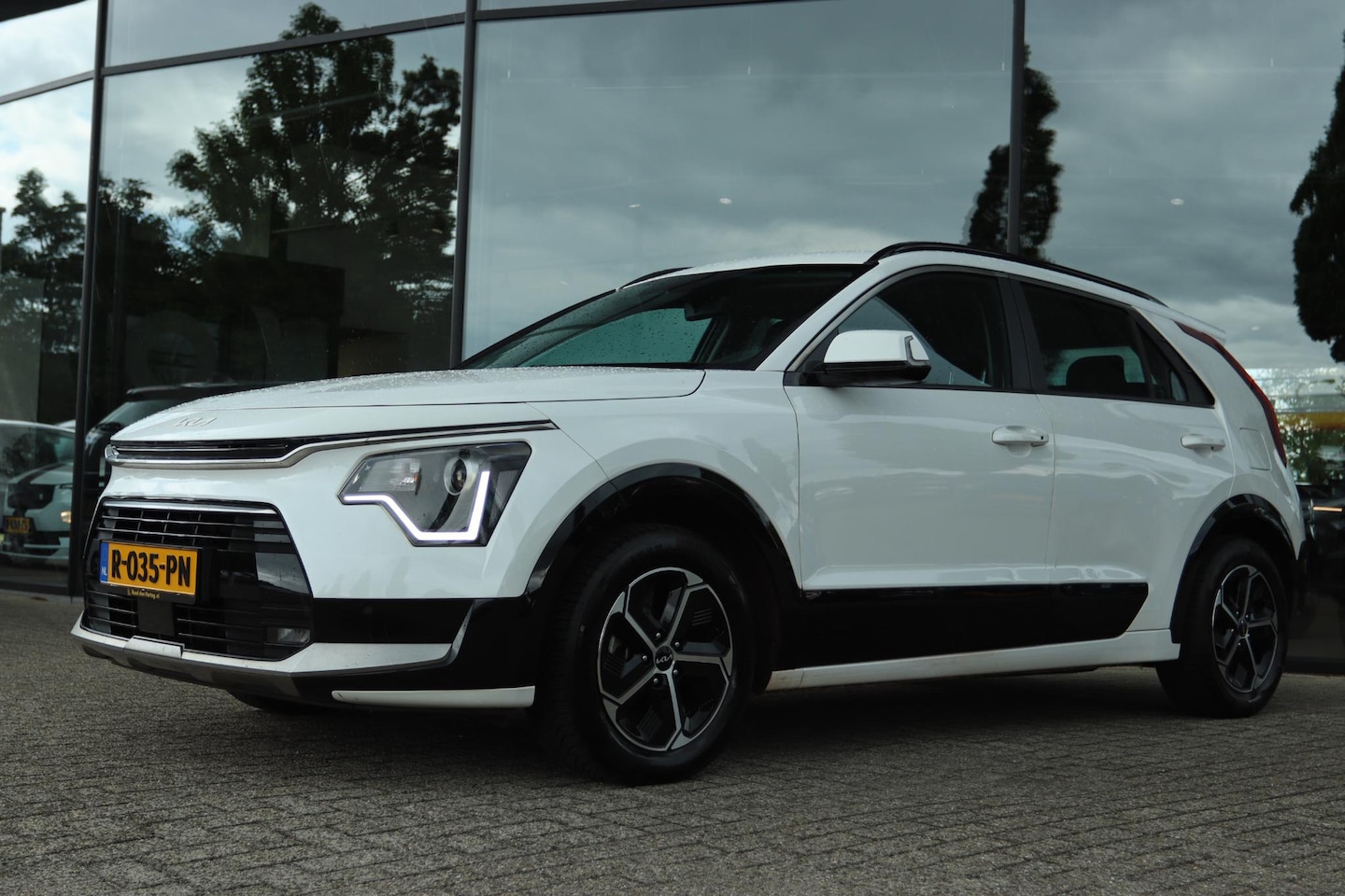 Kia Niro - 1.6 GDI HYBRID EXECUTIVELINE | CARPLAY | CAMERA | KEY-LESS  | ACC | CLIMATE - AutoWereld.nl