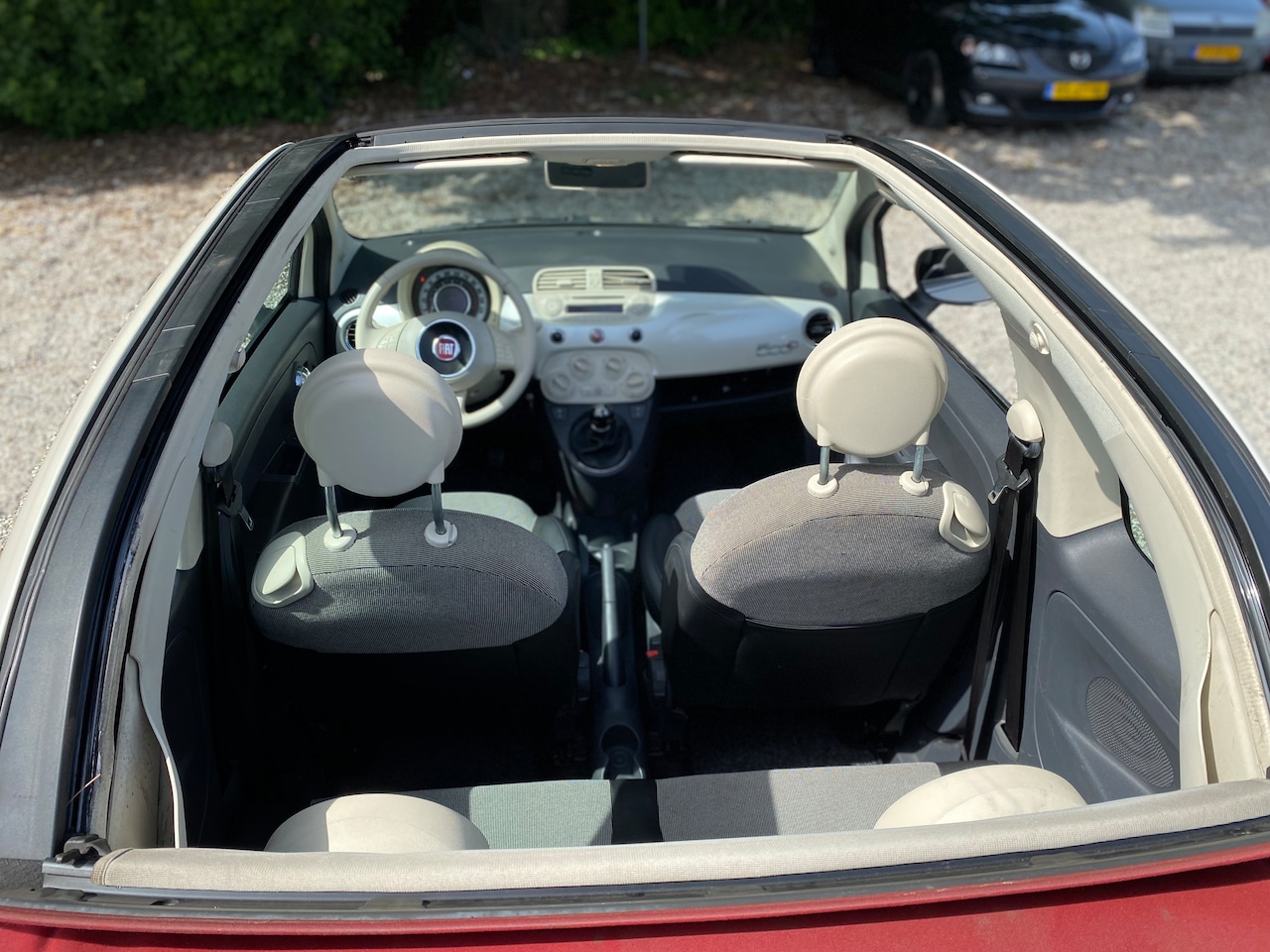 Fiat 500 C - 0.9 TwinAir Lounge SPECIALE KLEUR EN AUTO HEEFT NIEUWE KOPPELING