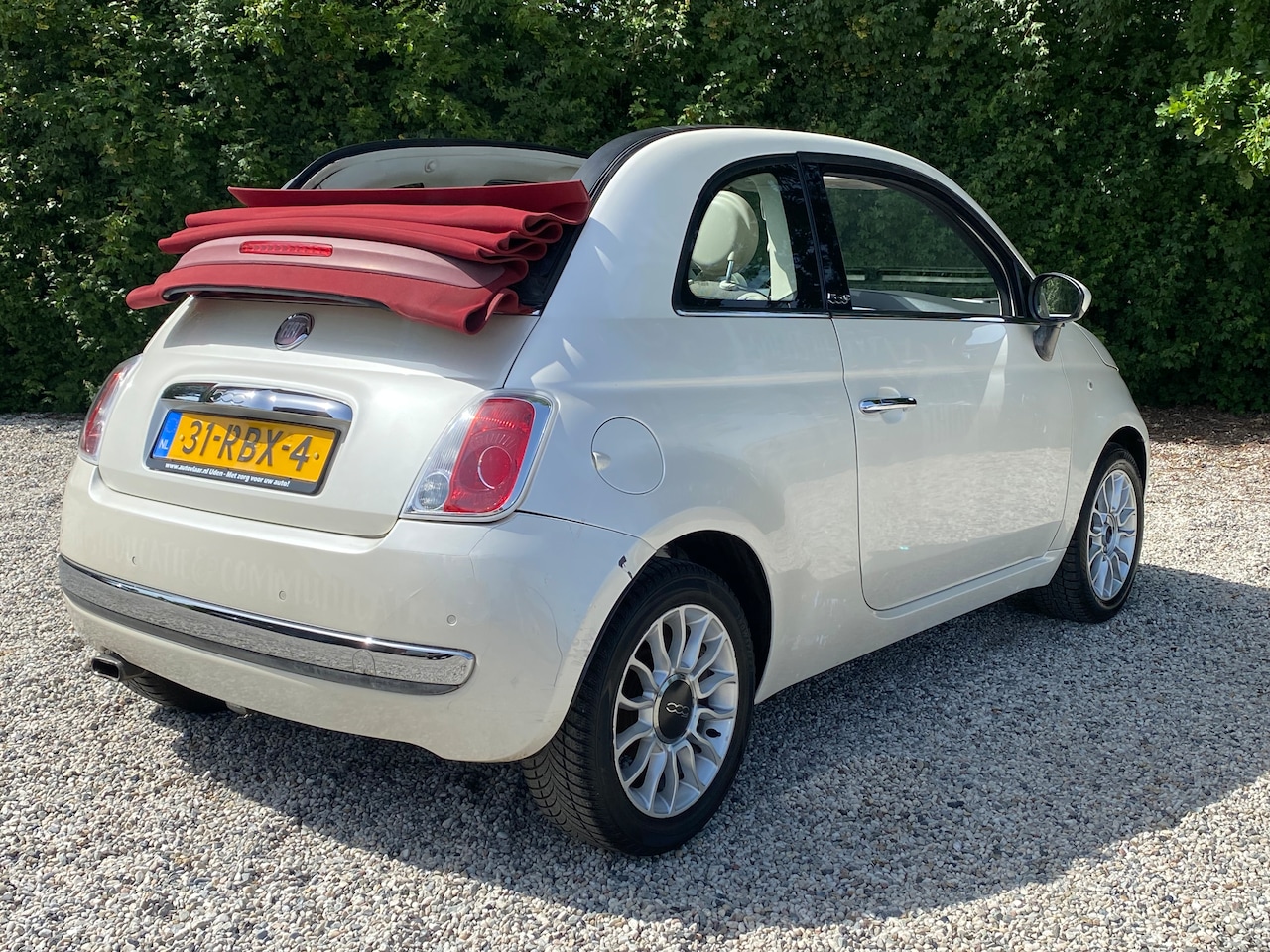 Fiat 500 C - 0.9 TwinAir Lounge SPECIALE KLEUR EN AUTO HEEFT NIEUWE KOPPELING