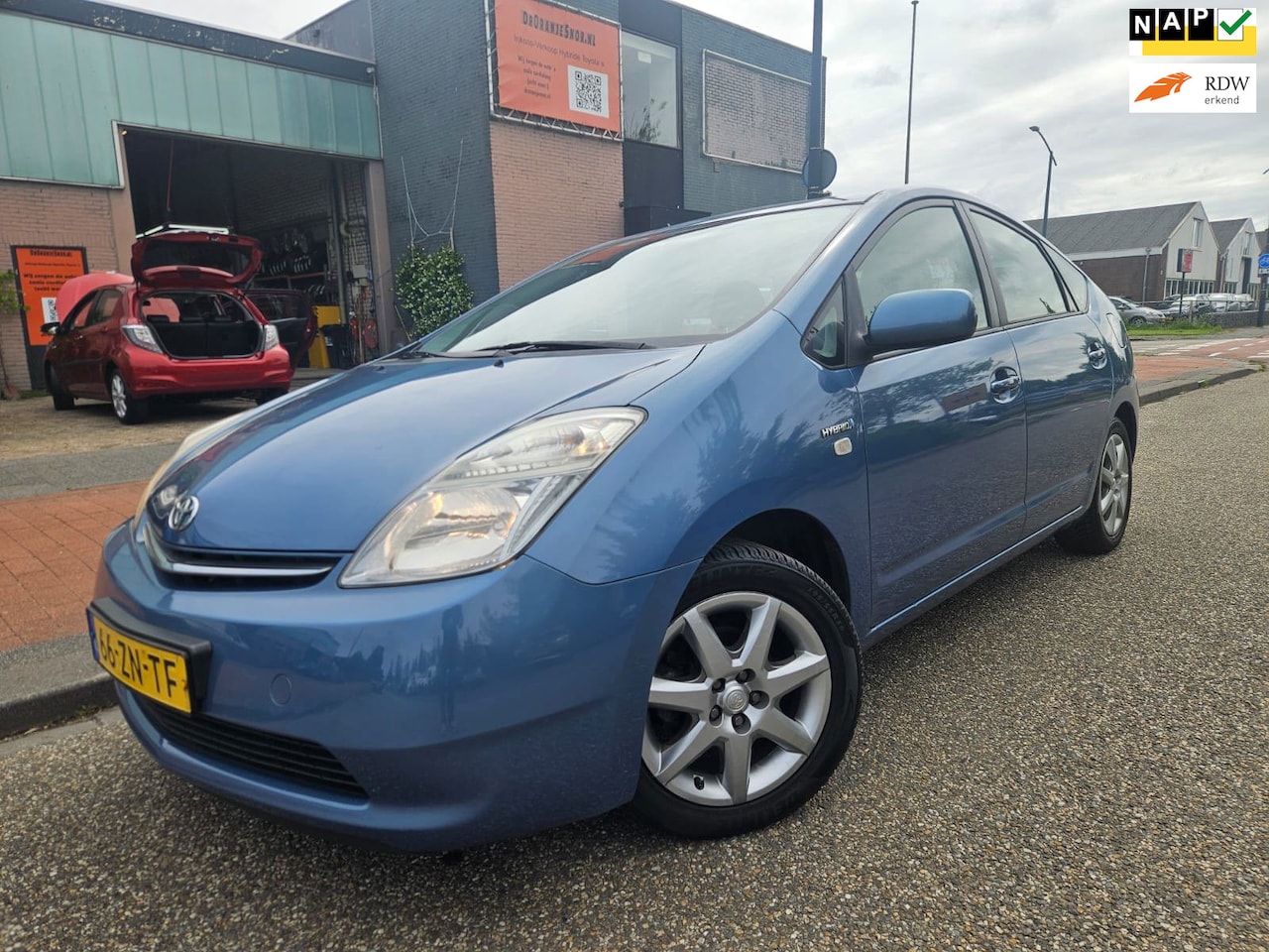 Toyota Prius - 1.5 VVT-i Comfort GARANTIE 1 jaar op Hybride Batterij - AutoWereld.nl