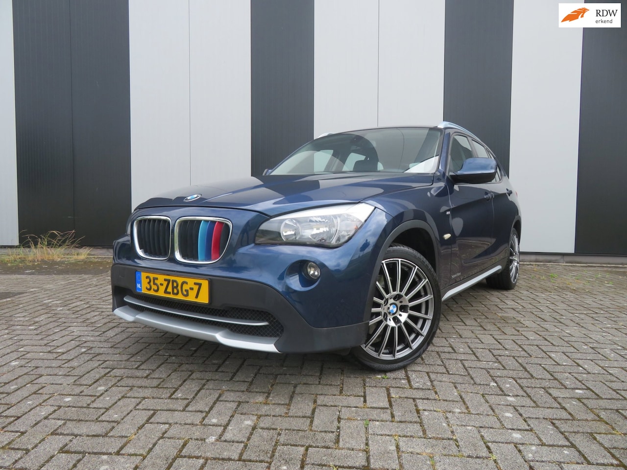 BMW X1 - SDrive18d Executive - AutoWereld.nl
