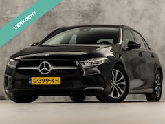 Mercedes-Benz A-klasse - 160 Sport (APPLE CARPLAY, GROOT NAVI, CAMERA, LEDER, ZWART HEMEL, NAP, SPORTSTOELEN, CRUIS